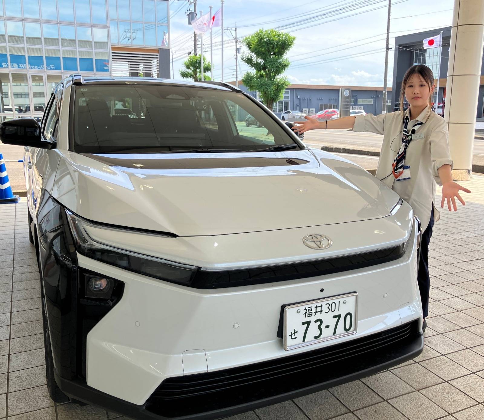 　トヨタ　電気自動車　bZ4X