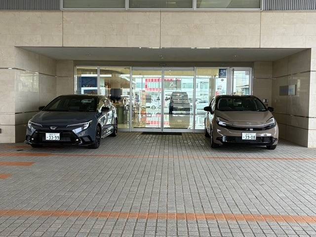 カローラツーリング　アクア　ネッツトヨタ福井中央店トヨタ　トヨタ正規ディーラー